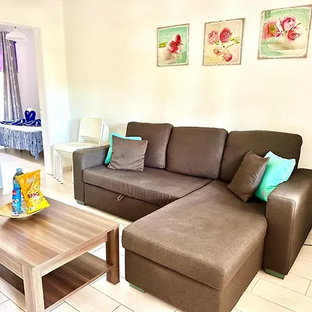 Aloha - And Pool Apartment *