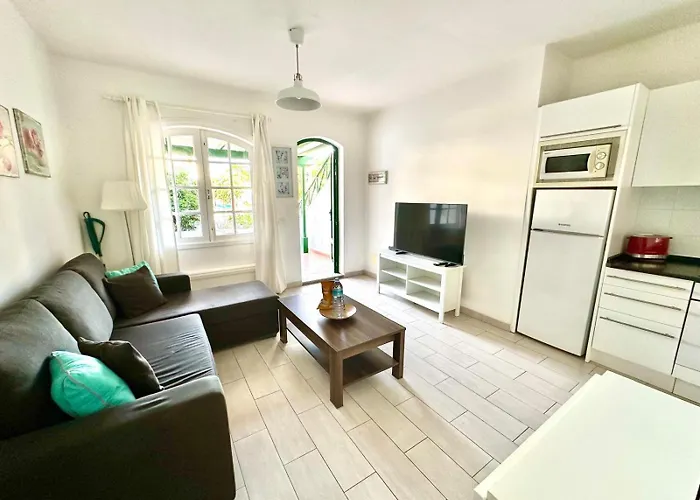 Aloha - And Pool Apartament