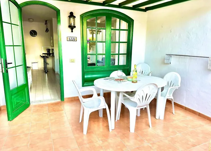 Apartament Aloha - And Pool