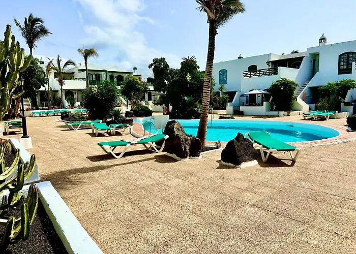 Aloha - And Pool * Puerto del Carmen (Lanzarote)